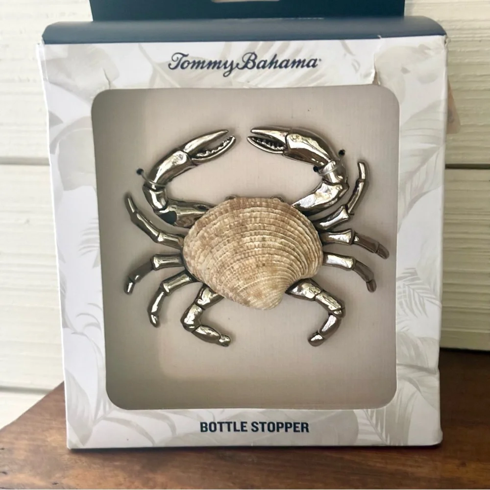 Tommy Bahama Metal Sea Shell Body Crab Wine Bottle Stopper NEW IN BOX Great Gift